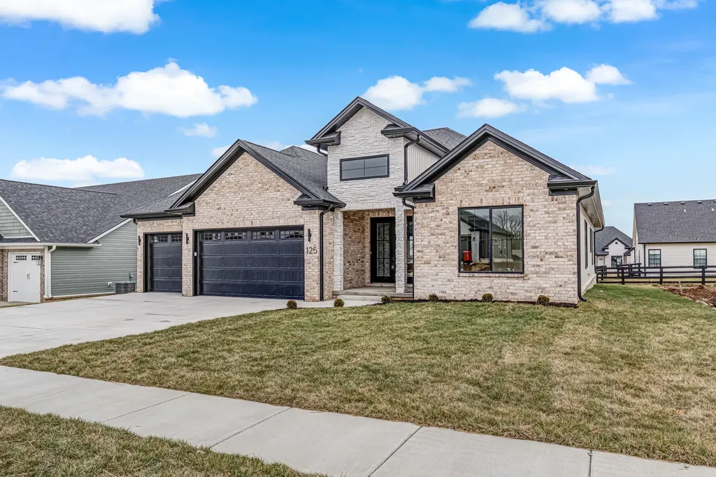 125 Farmers Bluff Nicholasville KY 40356