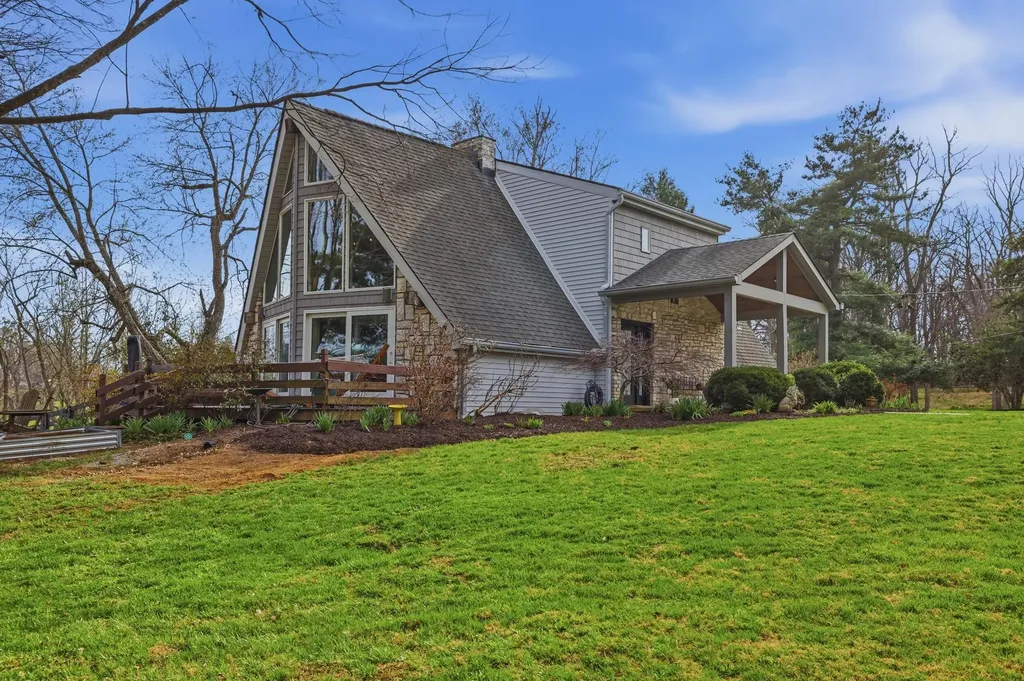235 Lakewood Drive Nicholasville KY 40356