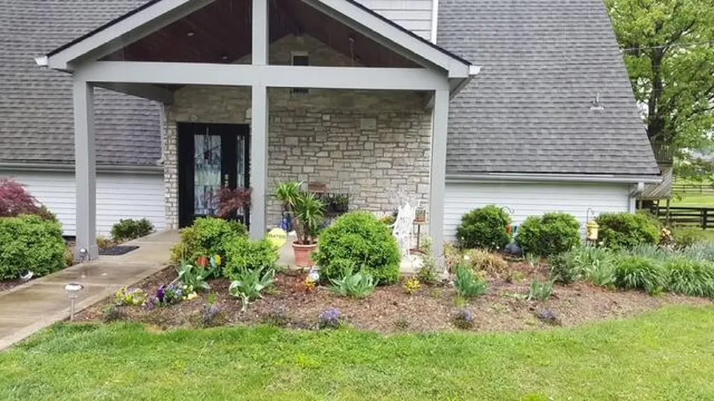235 Lakewood Drive Nicholasville KY 40356