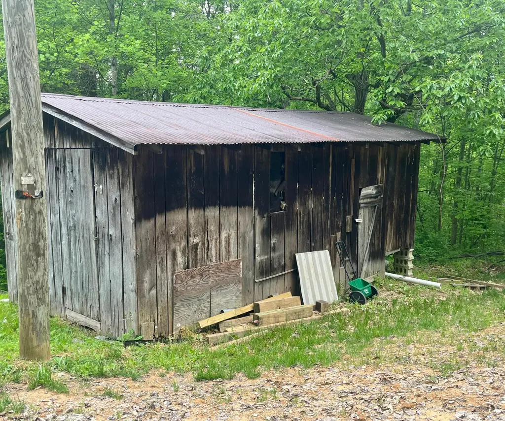 220 Mt Hope Road Morehead KY 40351