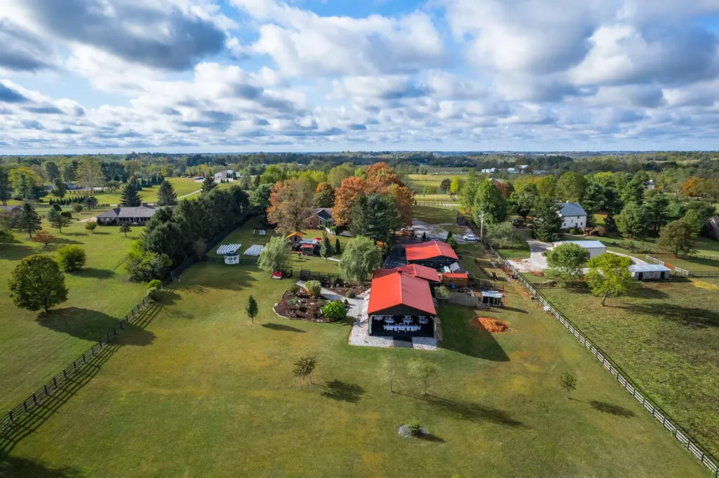 5028 Ashgrove Pike Nicholasville KY 40356