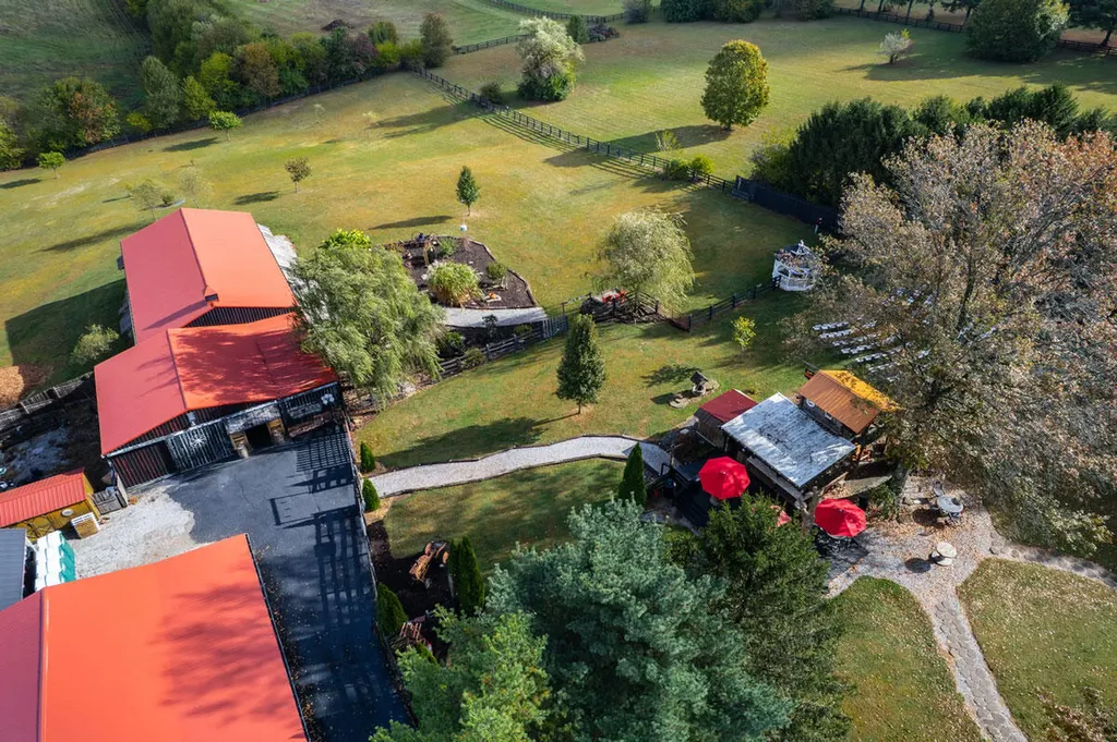 5028 Ashgrove Pike Nicholasville KY 40356
