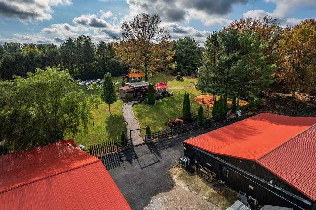5028 Ashgrove Pike Nicholasville KY 40356