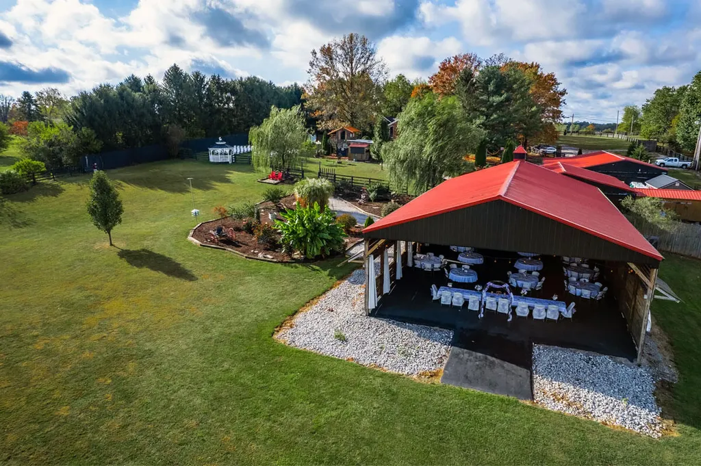 5028 Ashgrove Pike Nicholasville KY 40356