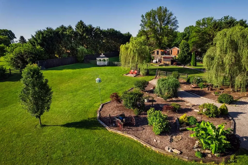 5028 Ashgrove Pike Nicholasville KY 40356