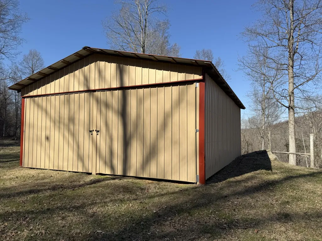 1657 Dry Hollow Road Monticello KY 42633