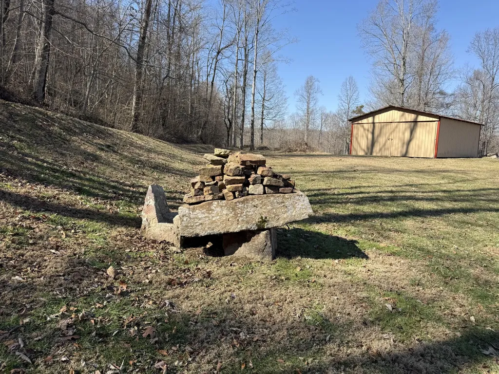 1657 Dry Hollow Road Monticello KY 42633