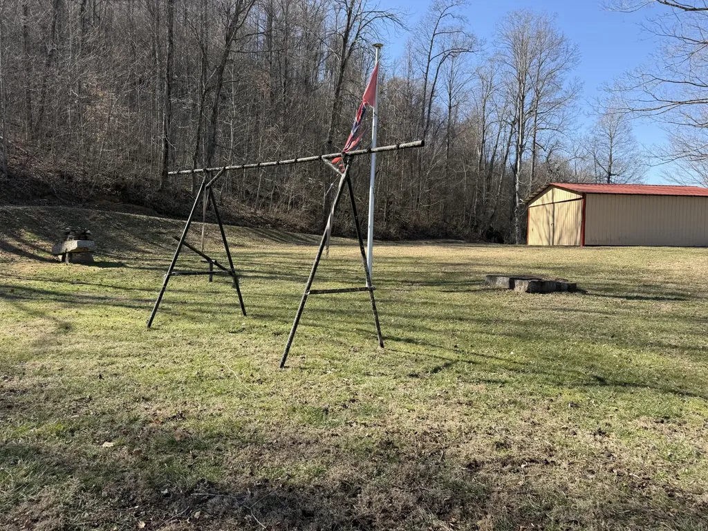 1657 Dry Hollow Road Monticello KY 42633