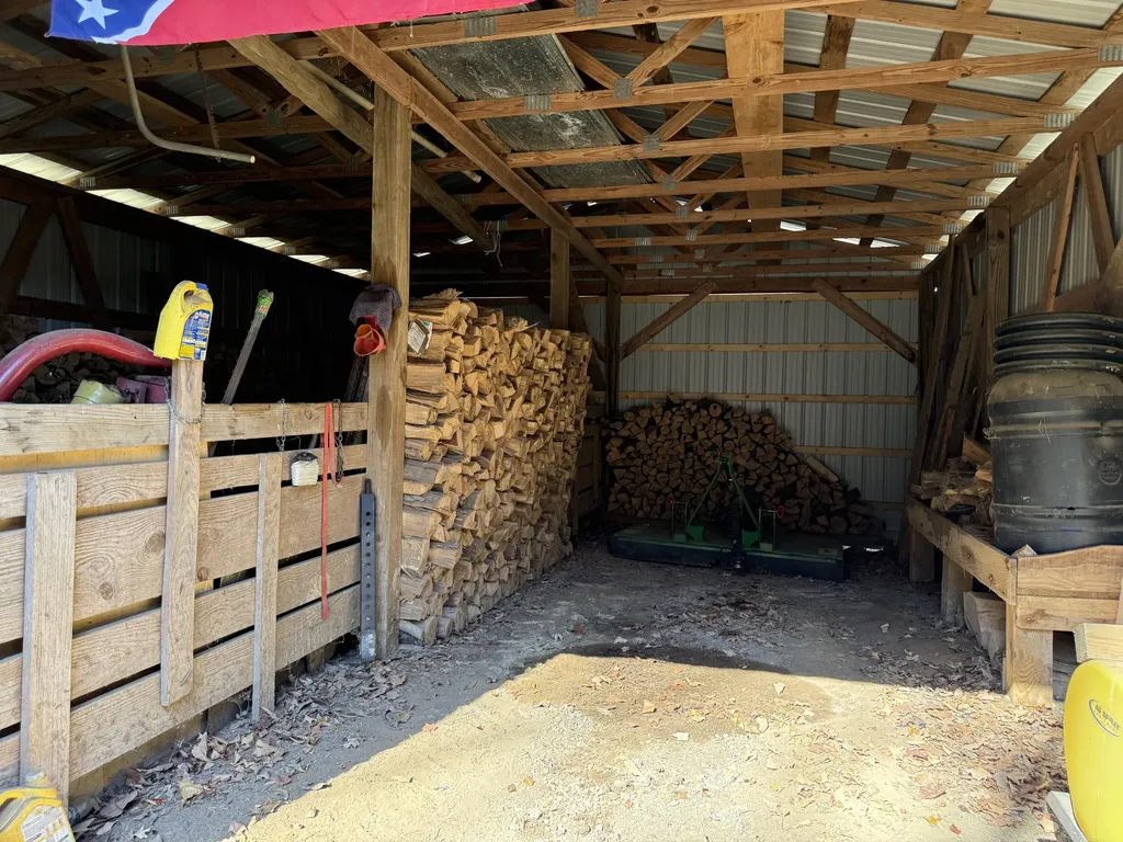 1657 Dry Hollow Road Monticello KY 42633