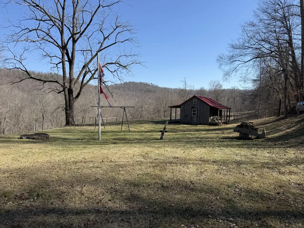 1657 Dry Hollow Road Monticello KY 42633