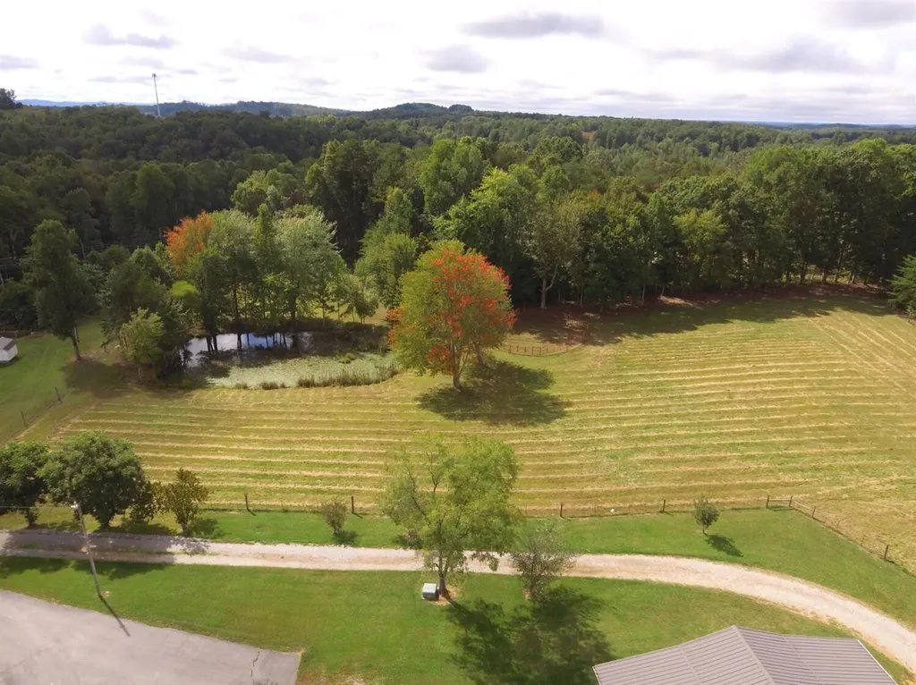 9256 Cumberland Falls Highway Corbin KY 40701