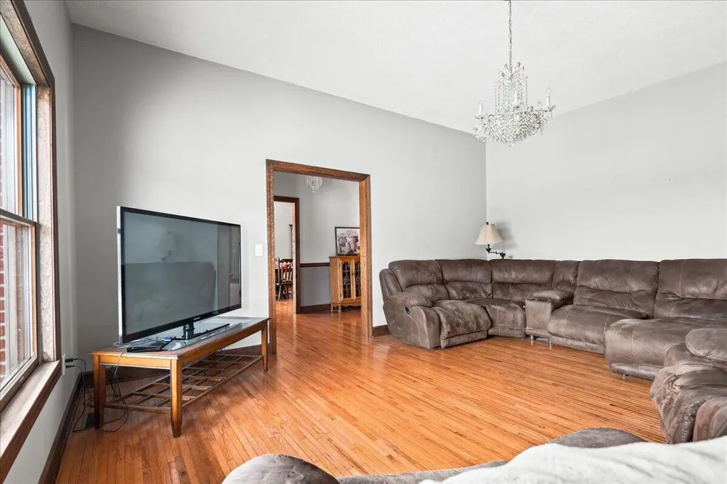 9256 Cumberland Falls Highway Corbin KY 40701
