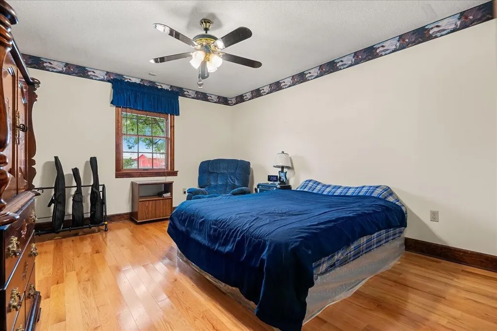 9256 Cumberland Falls Highway Corbin KY 40701