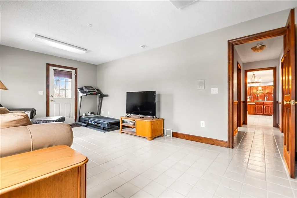 9256 Cumberland Falls Highway Corbin KY 40701