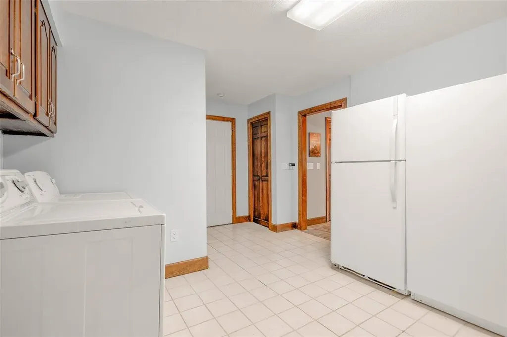 9256 Cumberland Falls Highway Corbin KY 40701