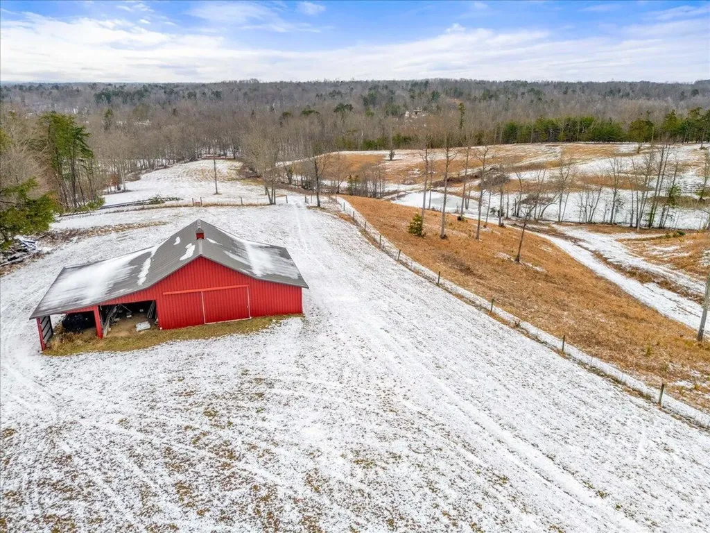 9256 Cumberland Falls Highway Corbin KY 40701