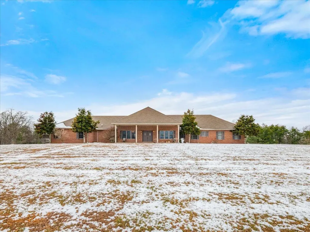 9256 Cumberland Falls Highway Corbin KY 40701