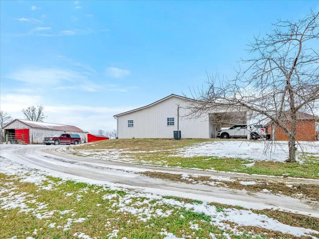 9256 Cumberland Falls Highway Corbin KY 40701