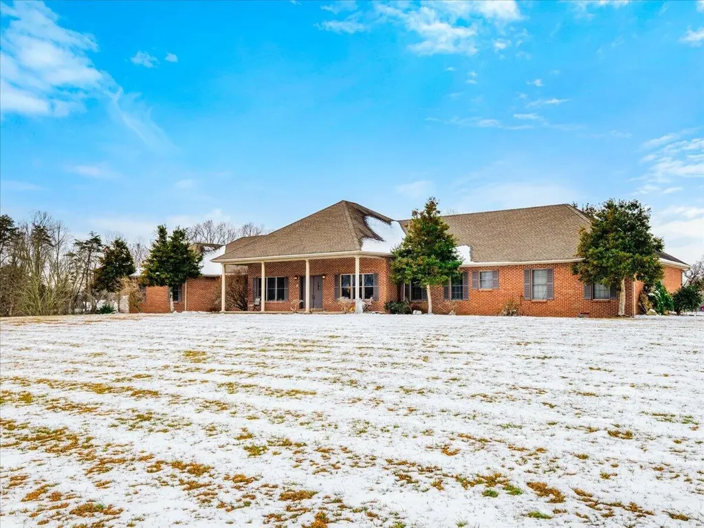 9256 Cumberland Falls Highway Corbin KY 40701