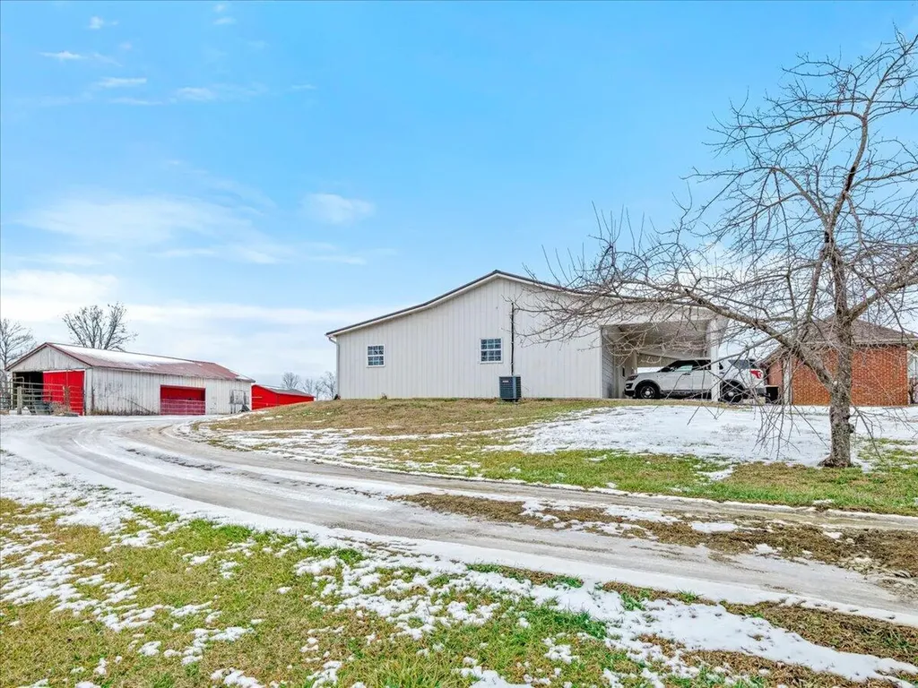 9256 Cumberland Falls Highway Corbin KY 40701