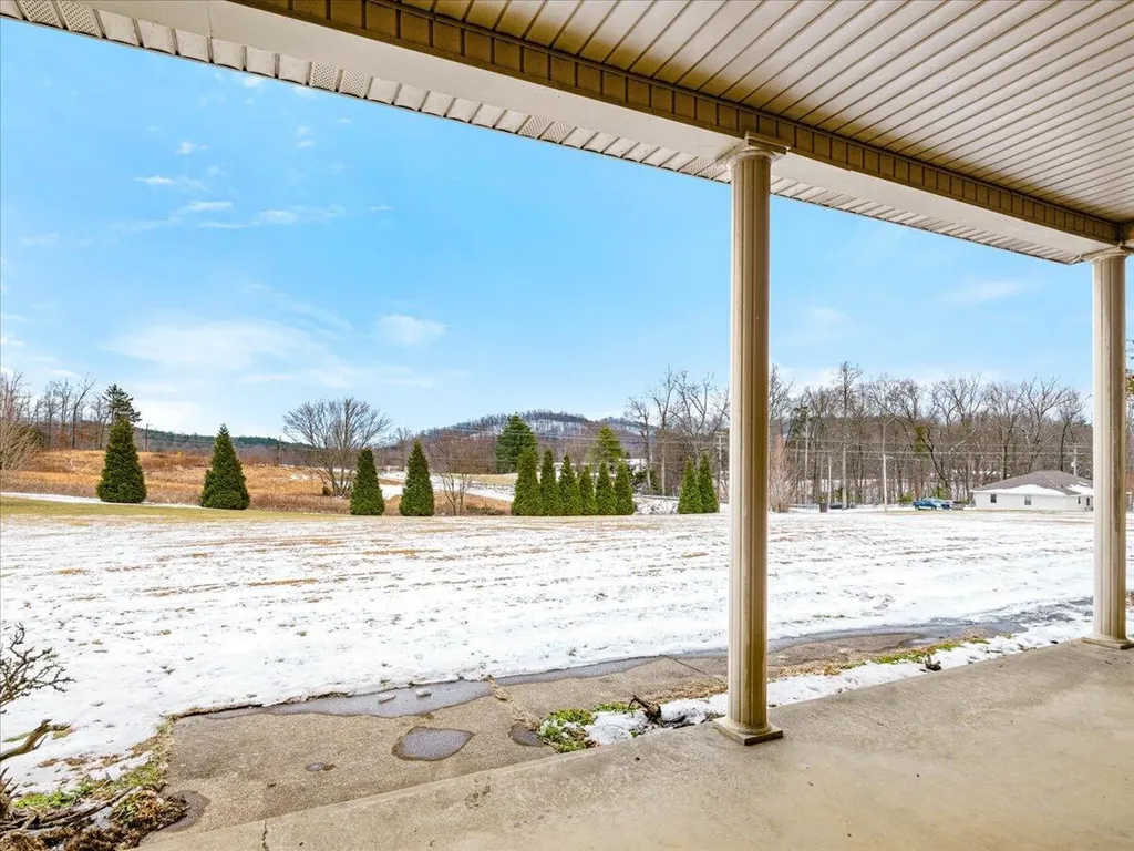 9256 Cumberland Falls Highway Corbin KY 40701