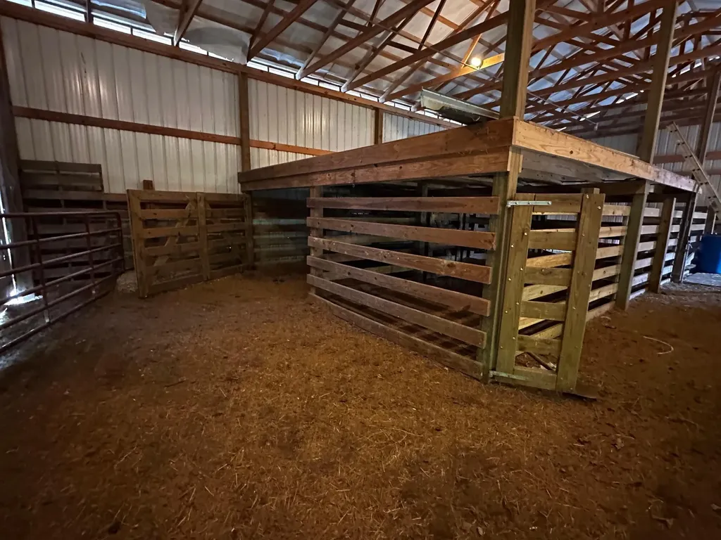 9256 Cumberland Falls Highway Corbin KY 40701