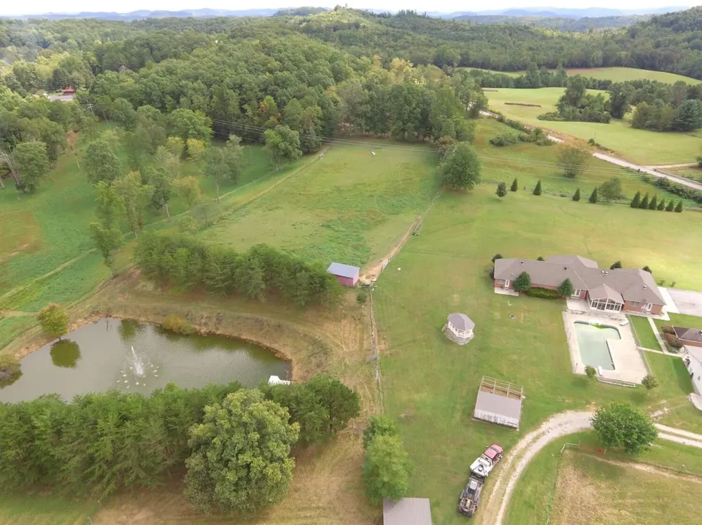 9256 Cumberland Falls Highway Corbin KY 40701