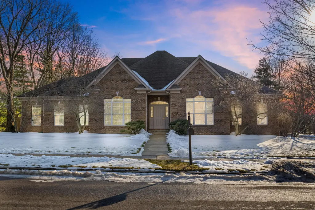 1300 Tupelo Lane Lexington KY 40513