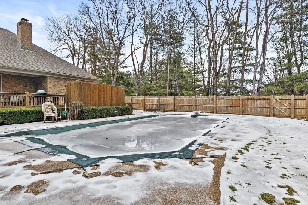 1300 Tupelo Lane Lexington KY 40513