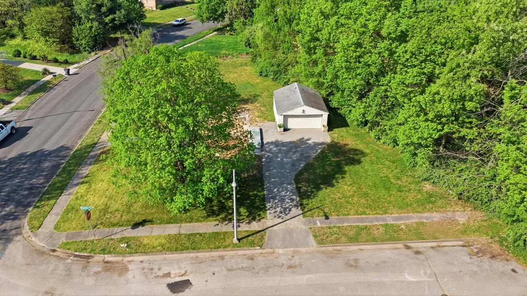 2339 Pierson Drive Lexington KY 40505