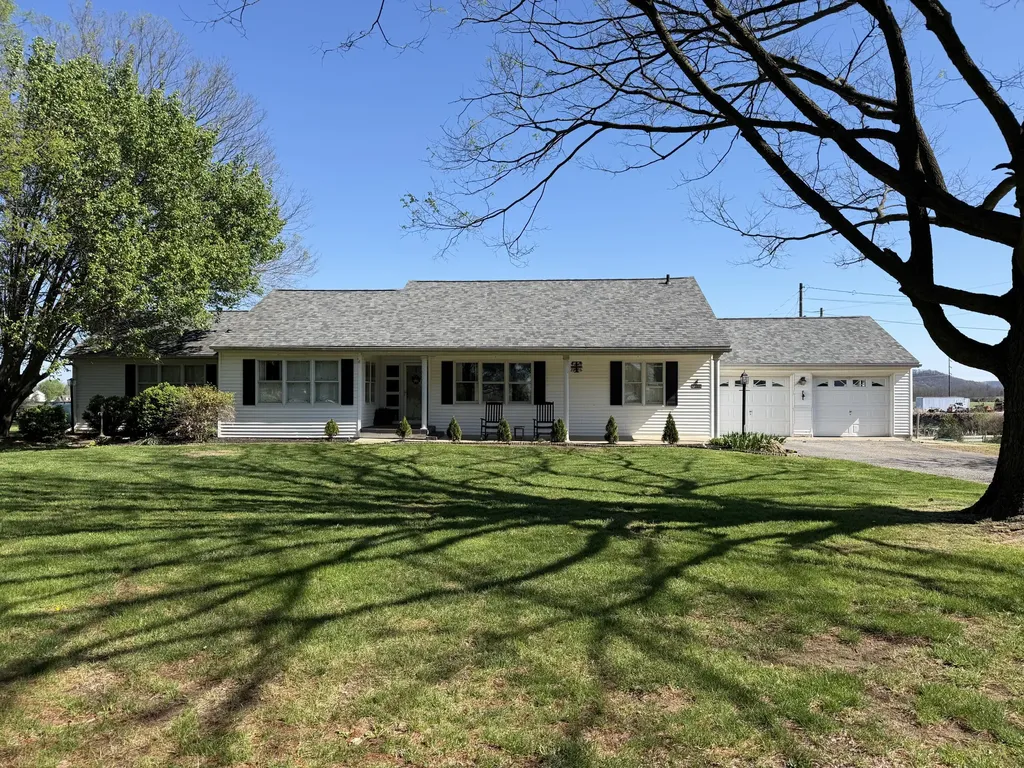 7269 Morehead Road Flemingsburg KY 41041