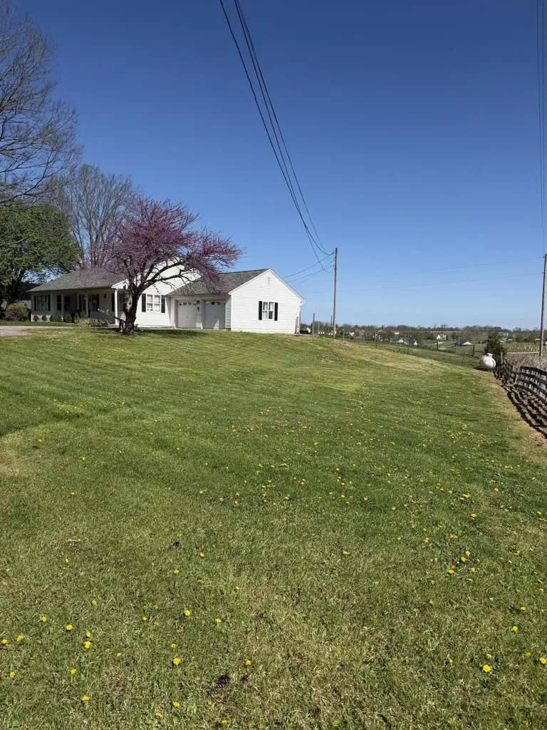 7269 Morehead Road Flemingsburg KY 41041