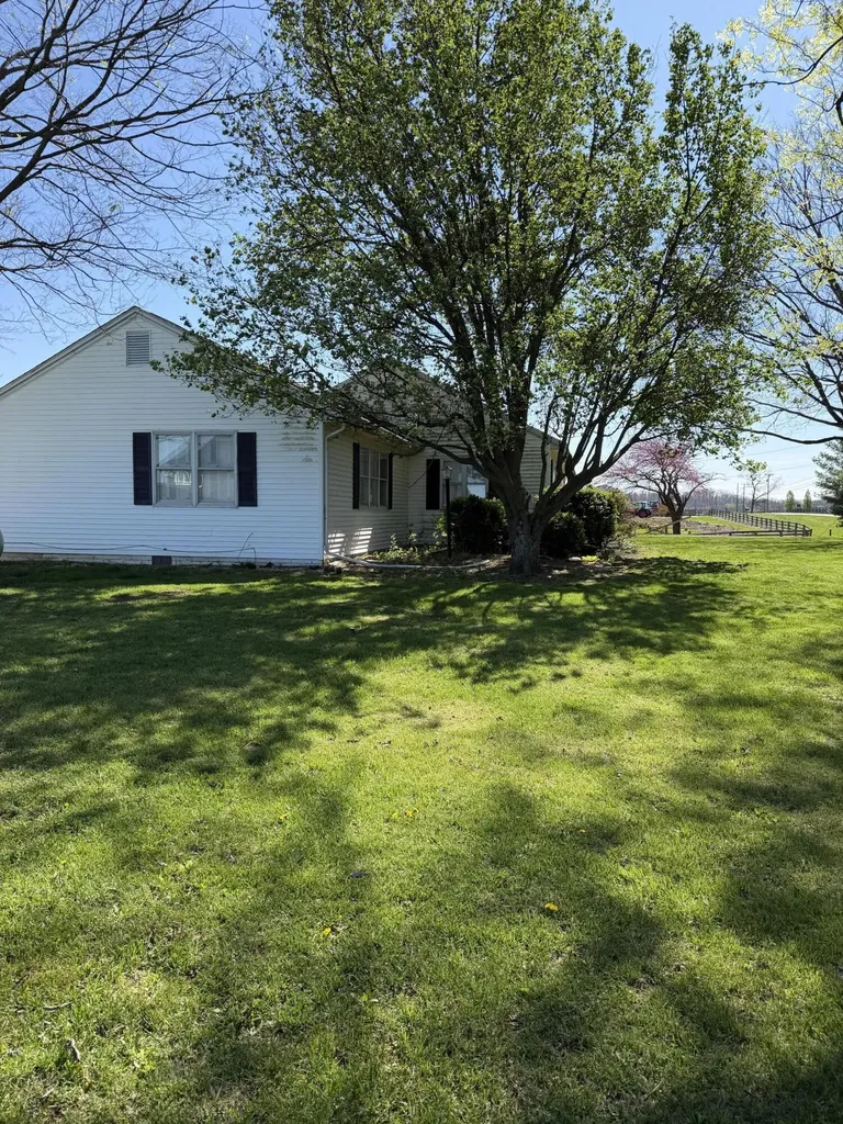 7269 Morehead Road Flemingsburg KY 41041
