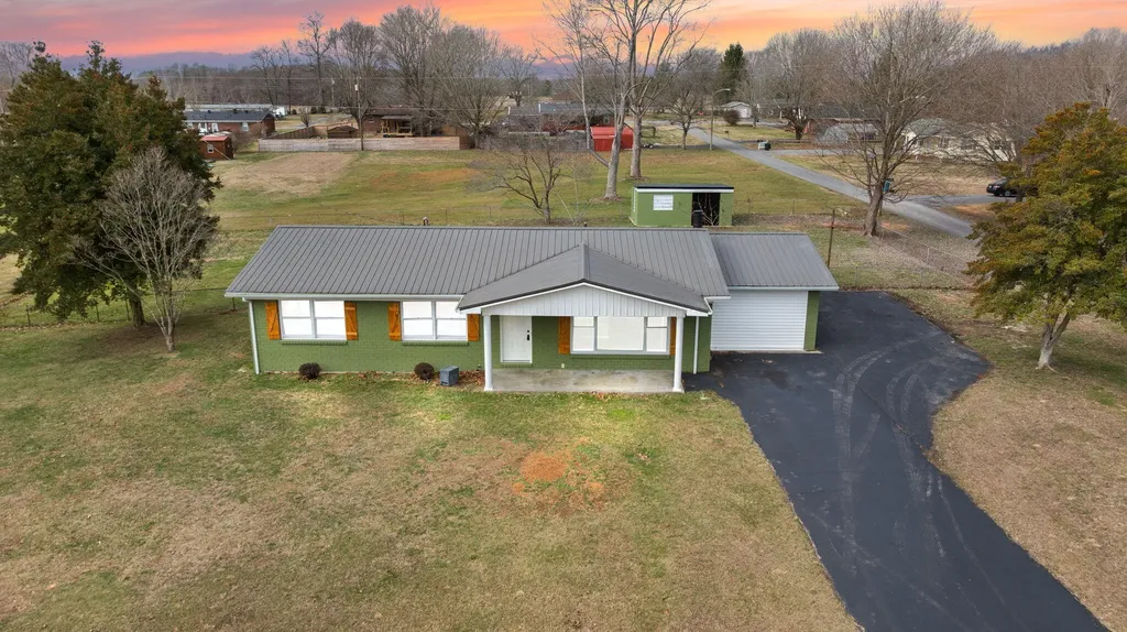 157 Shawnee Avenue Russell Springs KY 42642