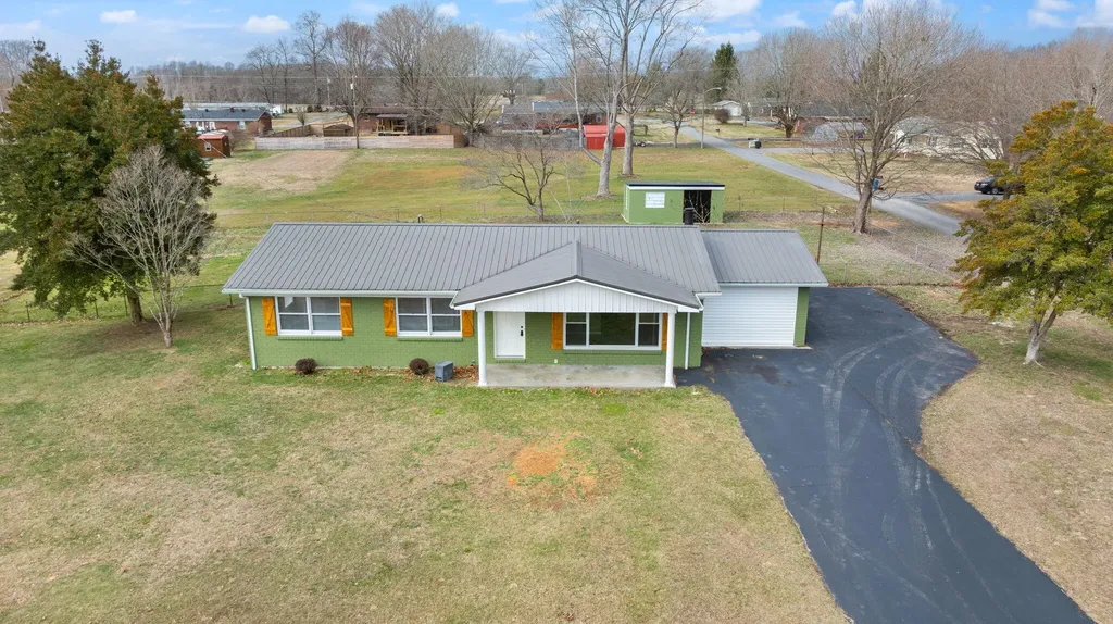 157 Shawnee Avenue Russell Springs KY 42642