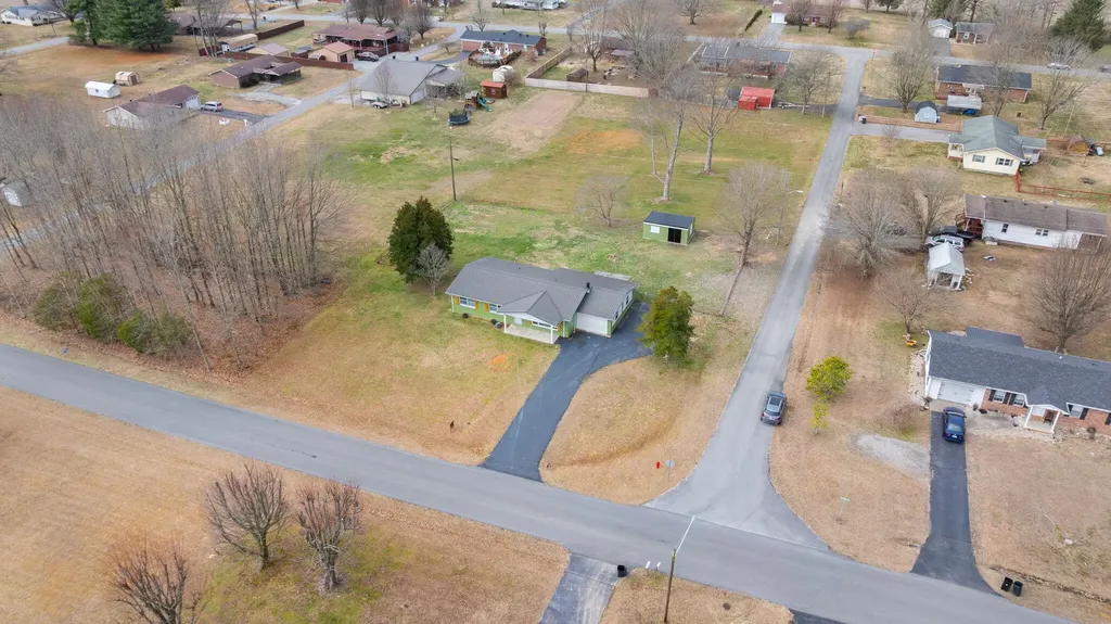157 Shawnee Avenue Russell Springs KY 42642