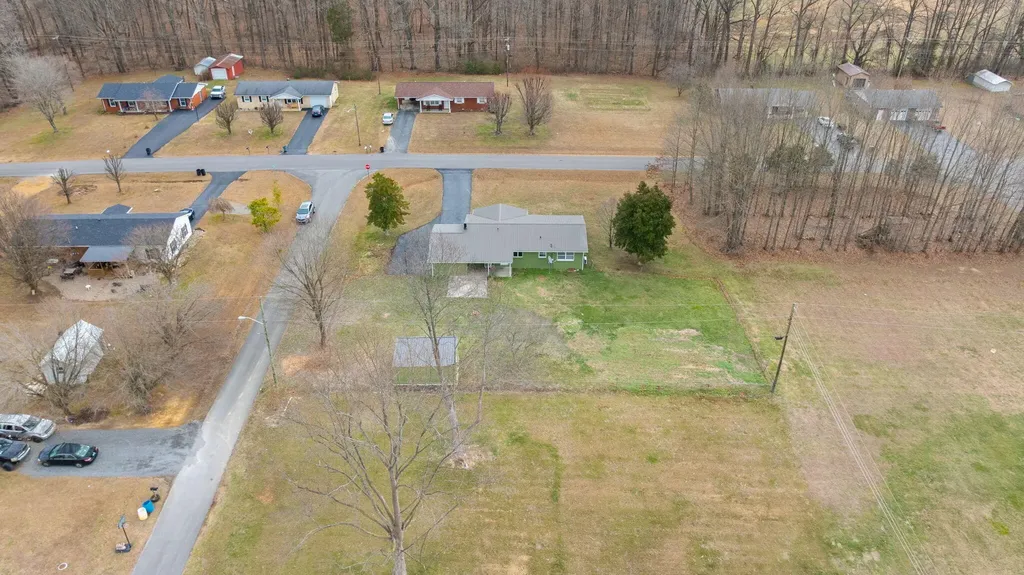 157 Shawnee Avenue Russell Springs KY 42642