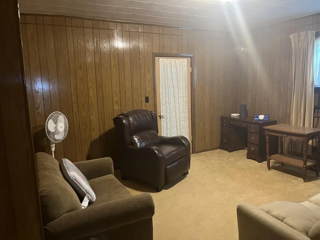 249 W Main Street Lynch KY 40855