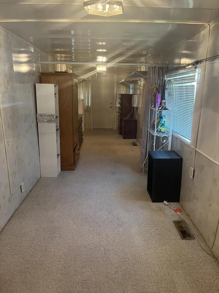 249 W Main Street Lynch KY 40855