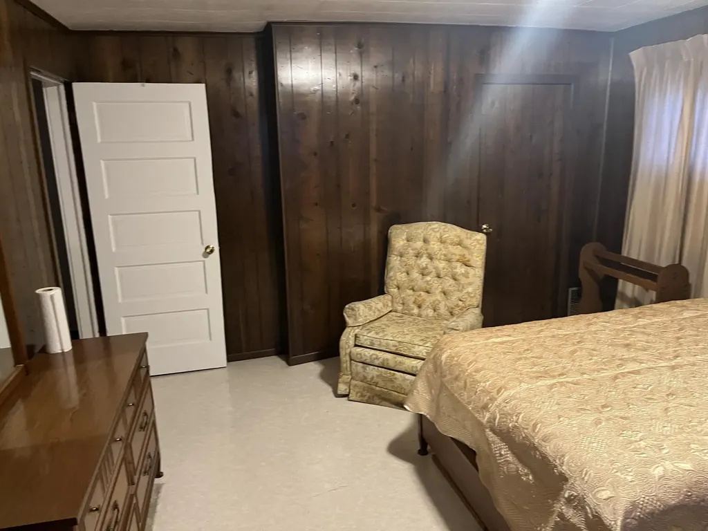 249 W Main Street Lynch KY 40855