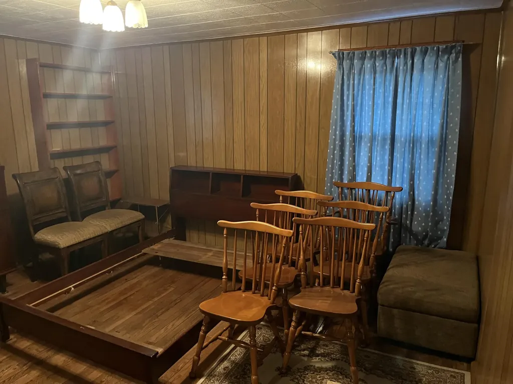 249 W Main Street Lynch KY 40855