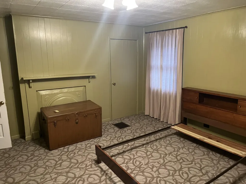 249 W Main Street Lynch KY 40855
