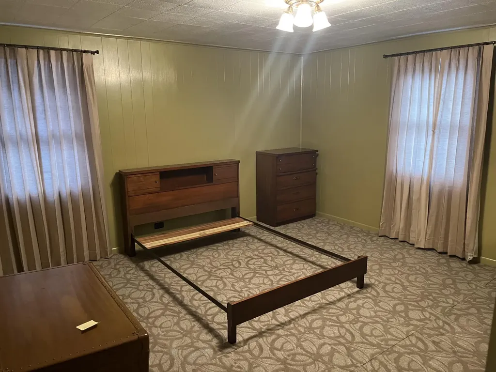 249 W Main Street Lynch KY 40855