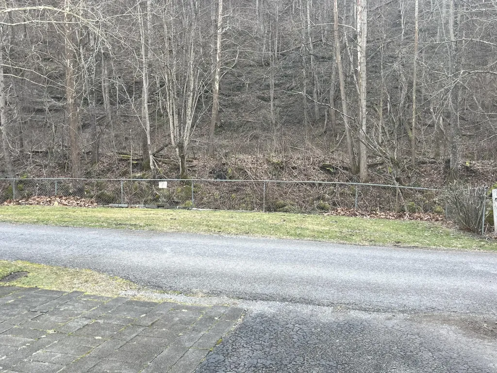 249 W Main Street Lynch KY 40855