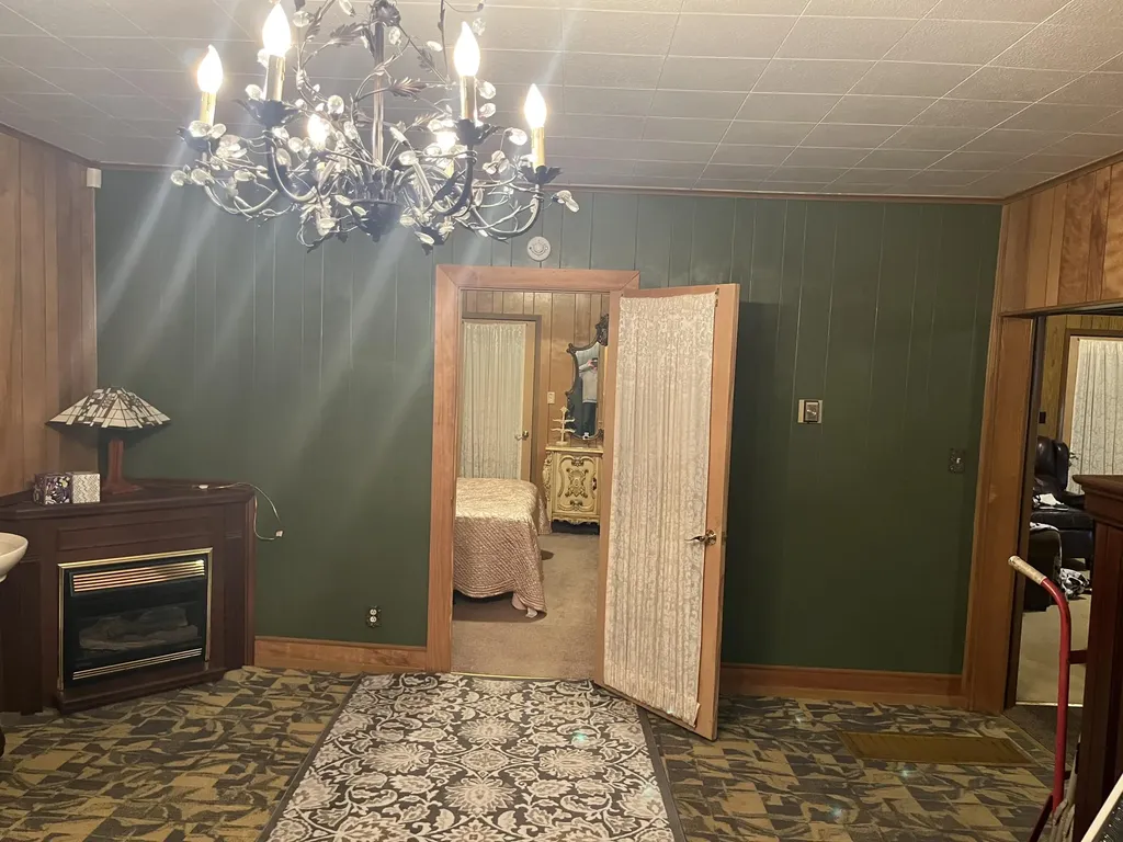 249 W Main Street Lynch KY 40855