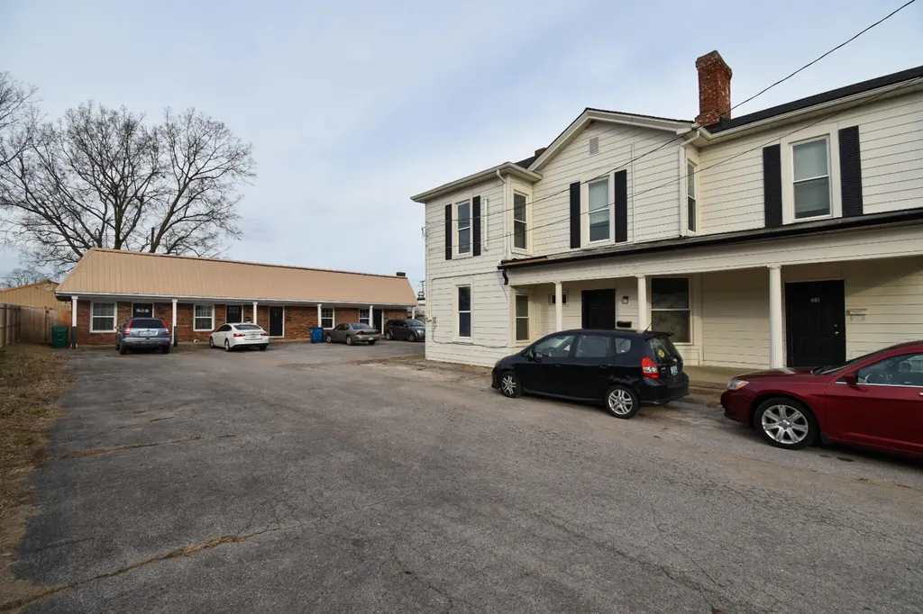 126 N Main Street Harrodsburg KY 40330