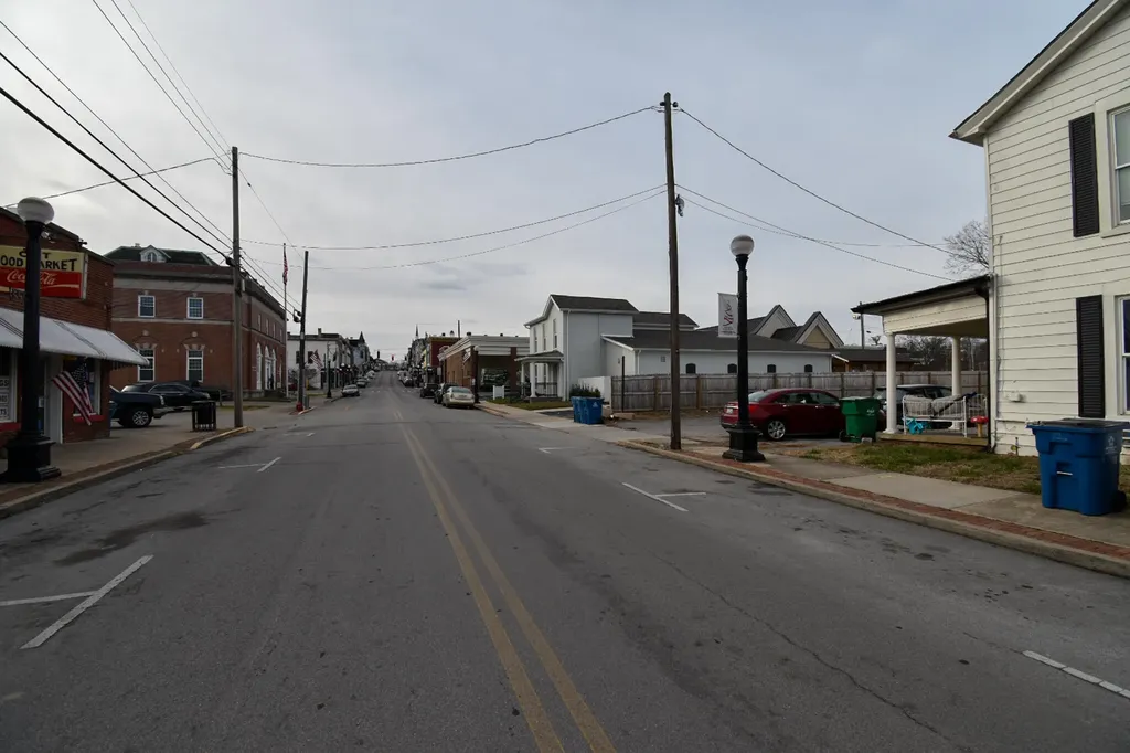 126 N Main Street Harrodsburg KY 40330