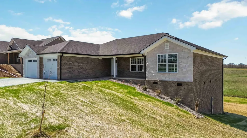 169 Central Park Avenue Berea KY 40403