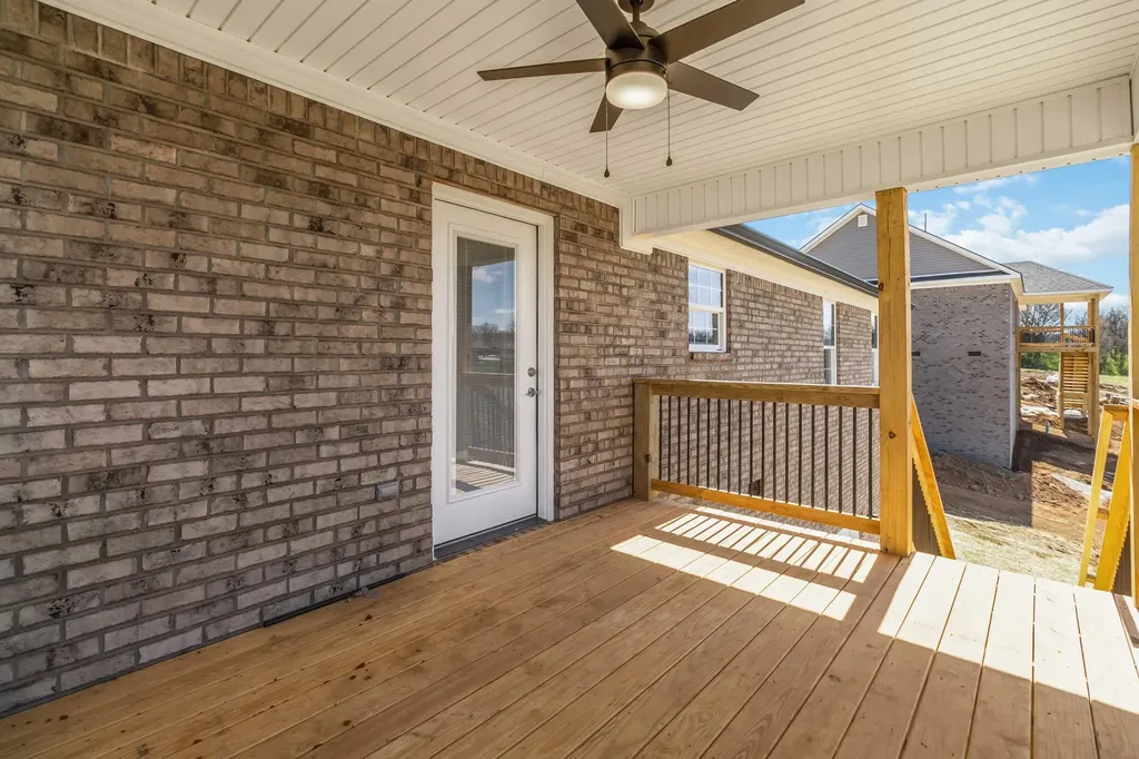169 Central Park Avenue Berea KY 40403