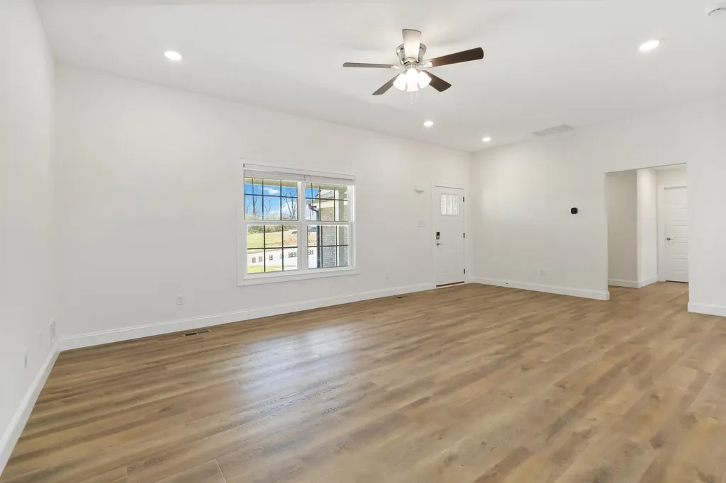 169 Central Park Avenue Berea KY 40403